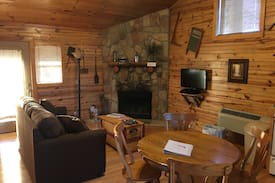 Eureka Springs Cabin | Wild Plum Cabins #2