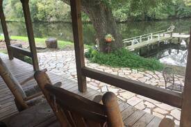 Oakland Cabin | Still Waters