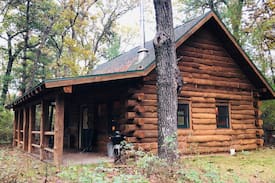 Coloma Cabin | Hunter's Drift - a cozy cabin in the woods