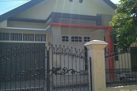 Banjarmasin House | Guest House Anugerah Banjarmasin (Entire House)