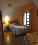 Seven Houses Cross Roads Cabin | Wallslough Village Kilkenny Thatched Cottage No.3
