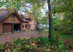 Post Mills House | Perfect Lake Fairlee Getaway on Watermelon Point