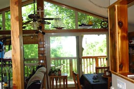 Malahide Cabin | Port Bruce Cottage Oasis