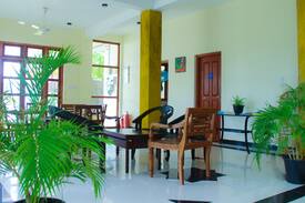 Negombo Bed & Breakfast | Araliya Blue Beach View Hotel