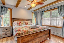 Sunderland House | MOUNTAIN NEST, views, Manchester, hot tub,