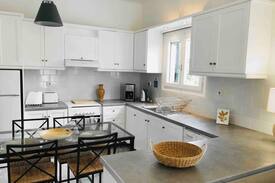 Spetses Apartment | Lemonia Garden Apartment 2