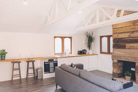 Herne Bay Cabin | Little Charles Lodge