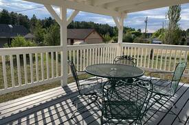 Pinetop Cabin | Aunt Sally's Charming Pinetop Cabin