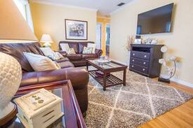Bay Esplanade House | Gardenia Beach Hideaway by Beachhousefl