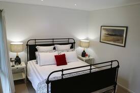 Hamilton Bed & Breakfast | Fairburns B&B
