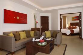 Ban Bo Han Apartment | Dewa Residence 1003