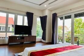 Thach That Villa | 6BRs VILLAS | PRIVATE POOL & FREE CLEANING FEE
