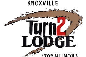 Knoxville House | Turn 2 Lodge