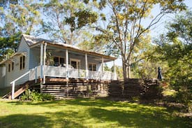 Termeil Cabin | Cooee Cottage on 25 Acres - Pet Friendly