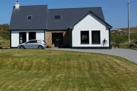 Kincasslagh House | Lag Dubh holiday home on Cruit Island