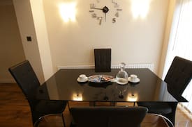 Christchurch House | Amazing apartment/ Welling station/ Danson Park