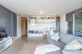 Stanwell Park House | Kim's Place - private beach/ocean view apartment