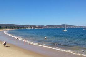 Tranmere Apartment | Hobart Luckys Paw Holiday Accommodation