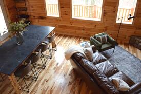 Logan Cabin | Field Trip: Premium Cabin Next to Old Man's Cave!