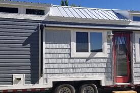 Boulder House | NEW Blue Heron Hideaway Tiny Home in Boulder, UT!