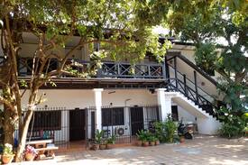 Vientiane Apartment | Nongbone 353 (Spacious apartment with pool)