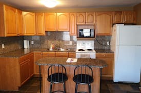 Bridgeview Apartment | Randolph Manor Furnished one bedroom apartment 5