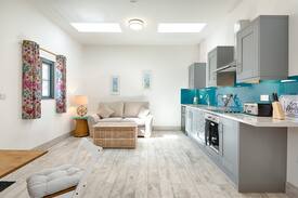 Haverfordwest Cabin | "Skomer" Sea View Cottage - Dog Friendly