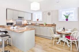 Bootham House | The Old Schoolhouse; Grade II listed with parking!