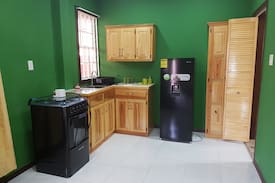 Georgetown Apartment | Fully Furnished 2 bedroom Apartment