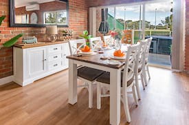 Mallacoota Apartment | HIGH TIDE Luxurious Apartment