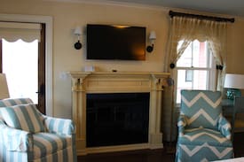 Old Saybrook Center House | Tall Tales Guesthouse at Saybrook Point