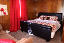 New Ulm Apartment | The Warehaus Great space for families & groups!