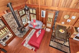 Gingkin Cabin | Tarakuanna Chalet Escape near Jenolan Caves