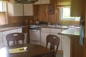 Bark River Cabin | St Michaels in Cedar Dells Lakeside Resort #4