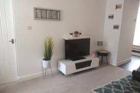 Kendal Cabin | Captain's Cottage in the heart of Kendal town