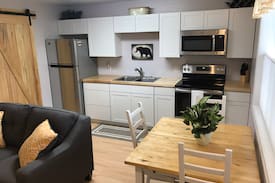 Kodiak Apartment | Hillside Hideaway