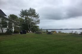 Freeport House | Secluded Harb Cottage on the ocean