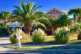 Villa Segunda House | Cute and Cozy Home by the Beach