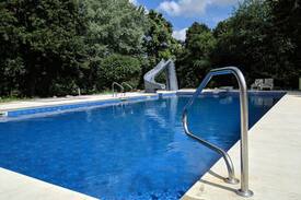 Roseland House | South Bend Carriage House 1 Mile from Notre Dame