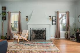 North Pacific Beach House | Carla’s Coastal Casa-Updated 2 BR 1.5 Blk to Beach