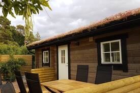 Sodvik Cabin | Sjötorpet - unikt boende vid havet på norra Öland!