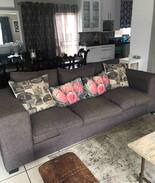 Fichardt Park House | Protea House-Luxury Spacious HOUSE with 2 Bedrooms