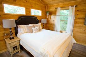 Wimberley House | Brookes' Creek Cottages, Studio Cabin
