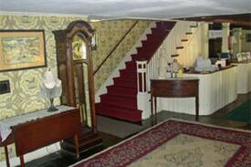 Riverton Bed & Breakfast | Old Riverton Inn Bed and Breakfast