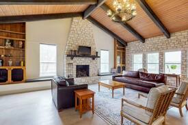 Fredericksburg House | Grapetown Farmhouse