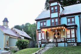 Ludlow House | Experience Vermont in the Legendary Chapman House!