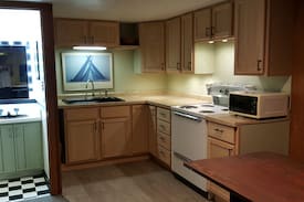Escanaba Apartment | Cool furnished Apartment Near Downtown Escanaba
