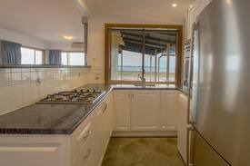 Port Broughton House | Sunset Beachin' @ Port Broughton