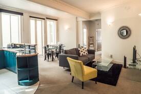 Te Aro Apartment | U Suites on Manners: Apartment 5
