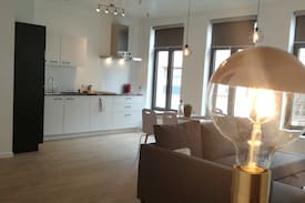Statiekwartier Apartment | BLITZ 302. Luxury suite Central Station